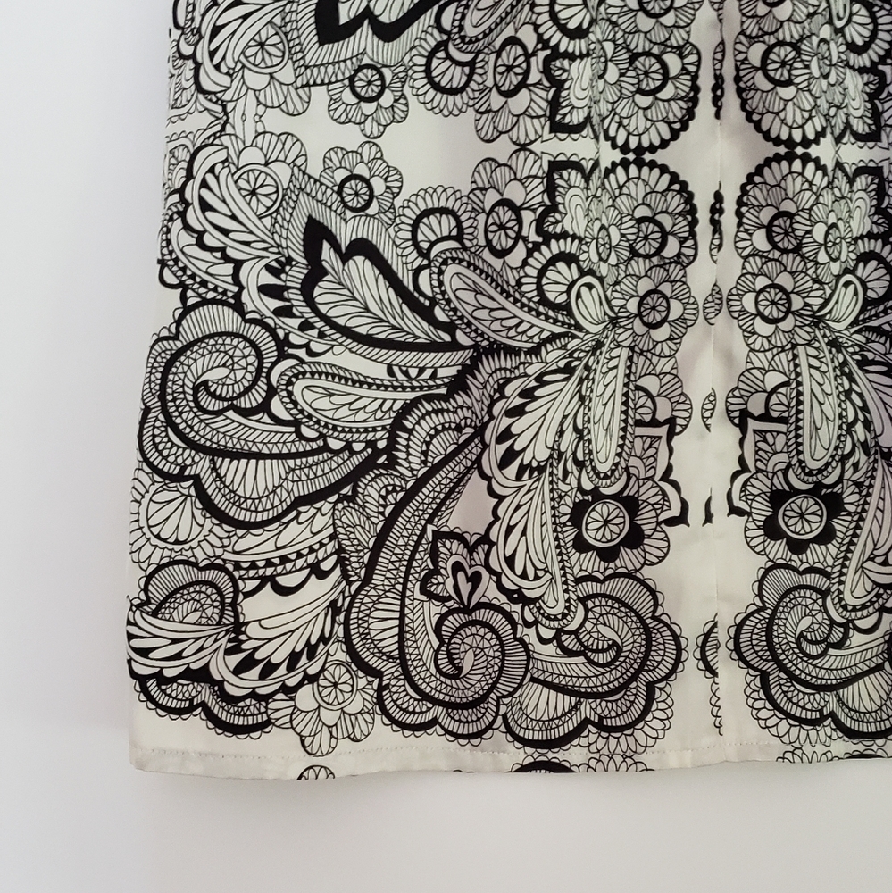 The Limited Chic Patterned Sleeveless Top - image 4